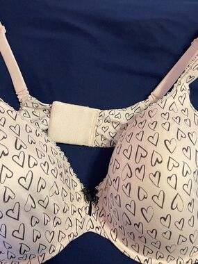 Victoria Secret Body by Victoria